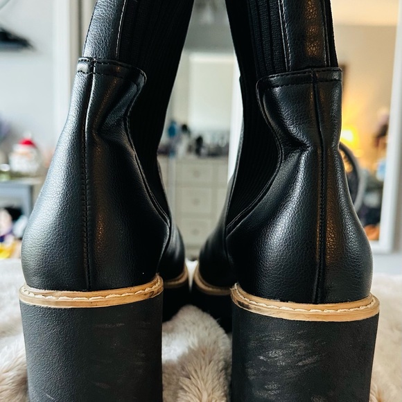 DV by Dolce Vita Black Heeled Boots - Picture 7 of 10